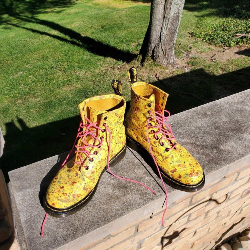 Yellow floral DMs US9/UK7